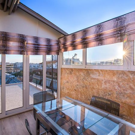 Cosy Apartment With Terrace Near Metro Station Atenas Exterior foto