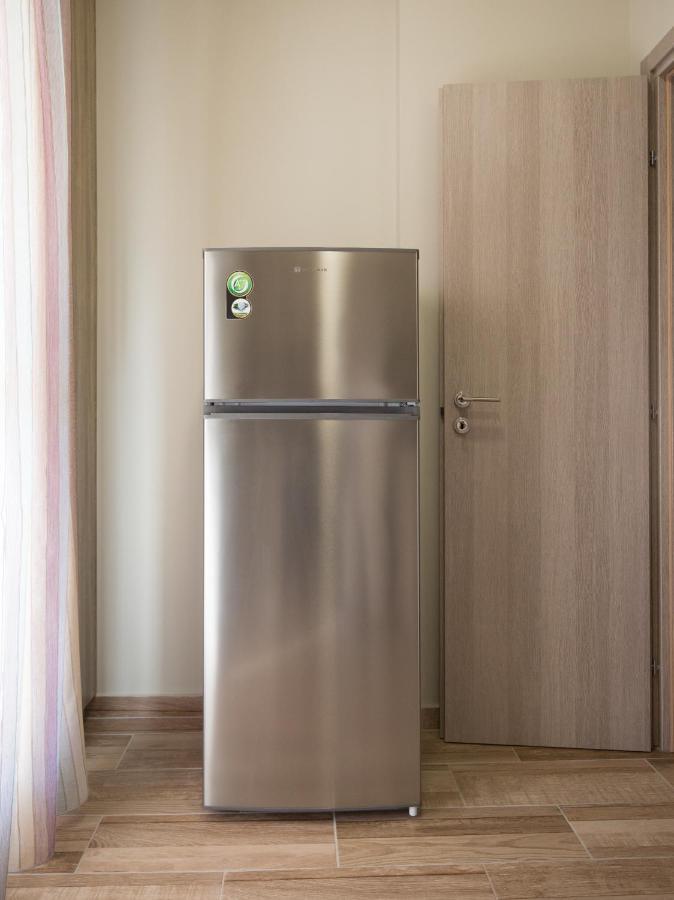 Cosy Apartment With Terrace Near Metro Station Atenas Exterior foto