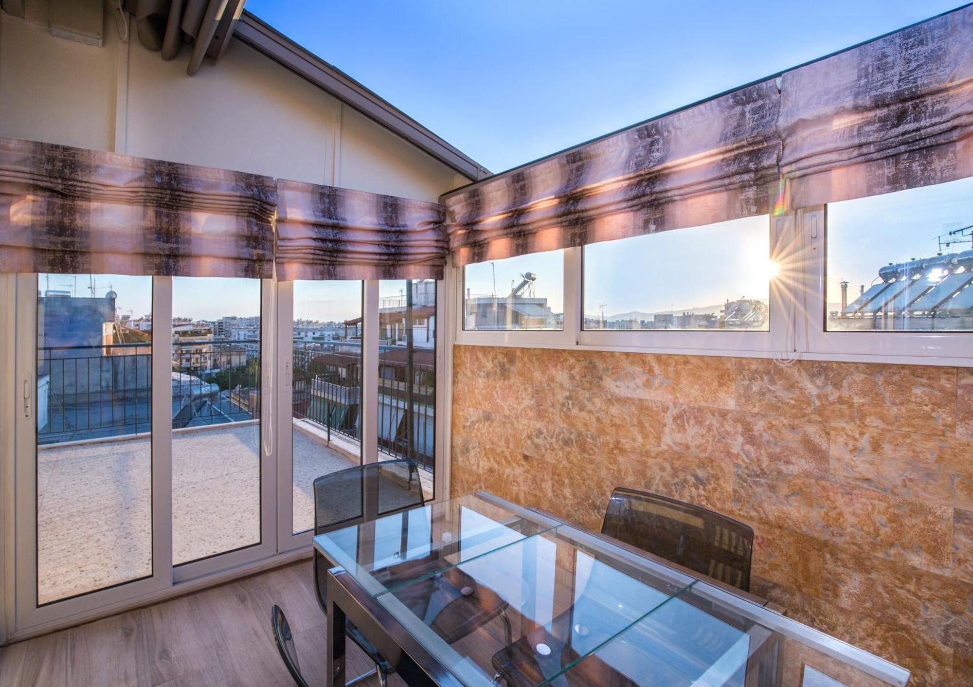 Cosy Apartment With Terrace Near Metro Station Atenas Exterior foto