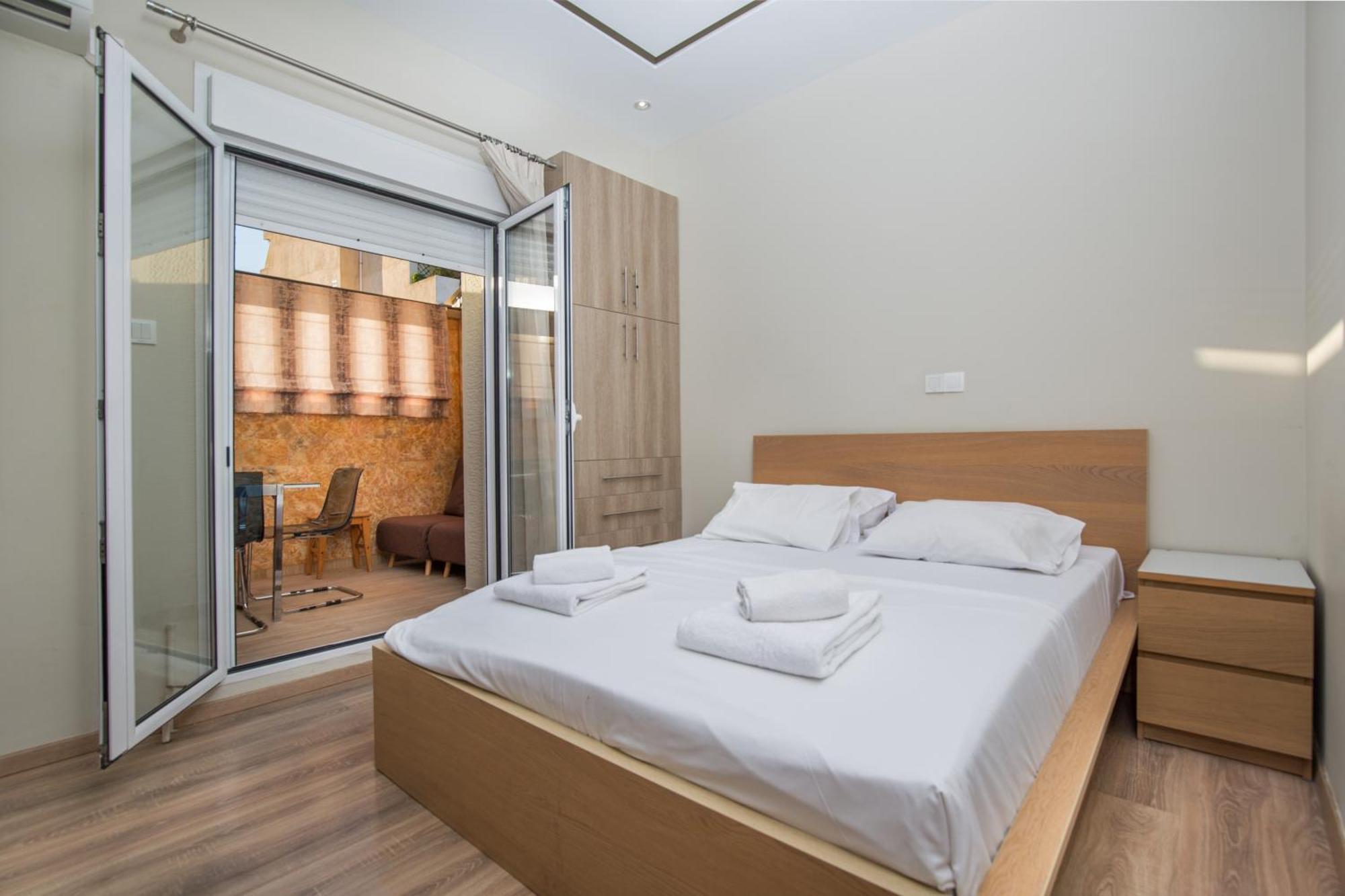 Cosy Apartment With Terrace Near Metro Station Atenas Exterior foto